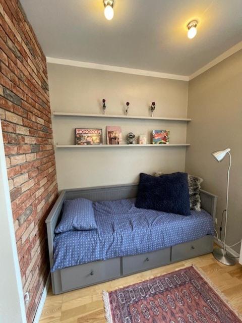 Huoneisto Lovely Kalamaja Apartment, Up To 4 *